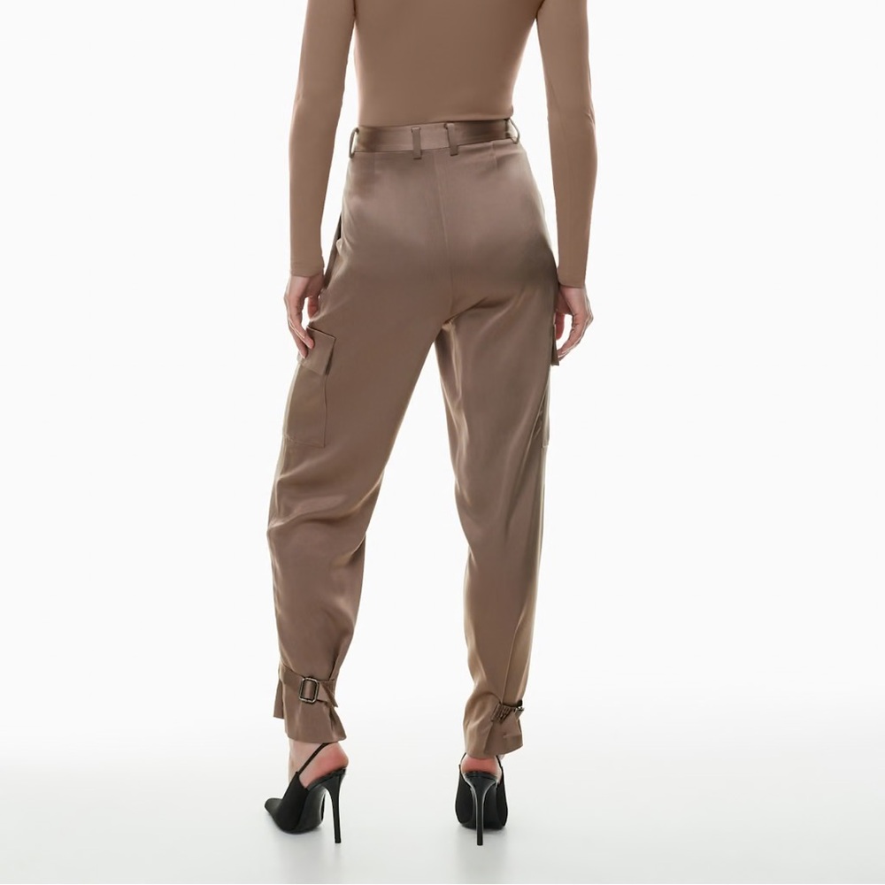 {{aritzia}} Refined Satin Cargo Pant - Picture 3 of 7